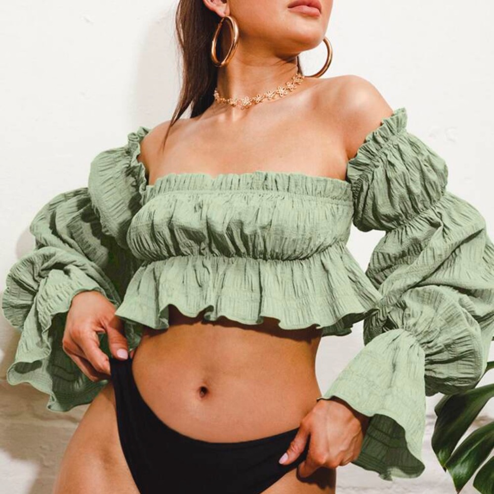 Off shoulder trim ruched bust top